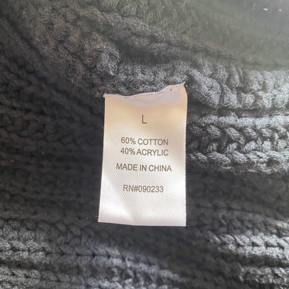 Kendall and Kylie Chunky Lace up Sweater Large - Picture 6 of 7